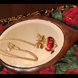 -🎄NOEL NECKLACE BY AVON
